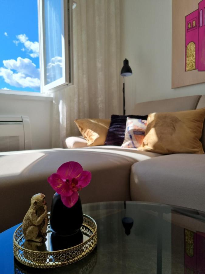 Apartment "50 Shades" With Balcony And Free Parking In The Garage Zadar Extérieur photo