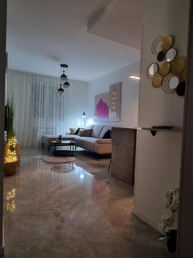 Apartment "50 Shades" With Balcony And Free Parking In The Garage Zadar Extérieur photo