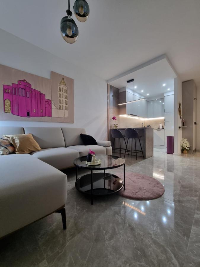 Apartment "50 Shades" With Balcony And Free Parking In The Garage Zadar Extérieur photo